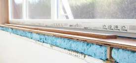 Insulation of window and door frames outside