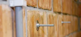  anchoring in hollow bricks