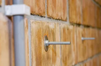  anchoring in hollow bricks