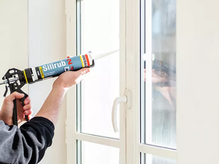 Soudal application glazing joints